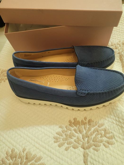 Жіночі туфлі Італія; 39 розмір