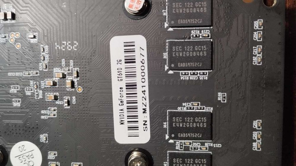 Видеокарта  NVIDIA GT610 2GB новая