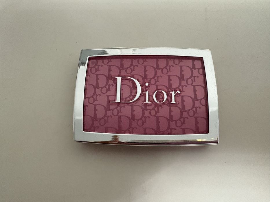 Róż Dior Backstage