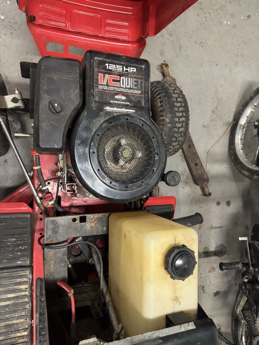 Traktorek do trawy Westeood S1300