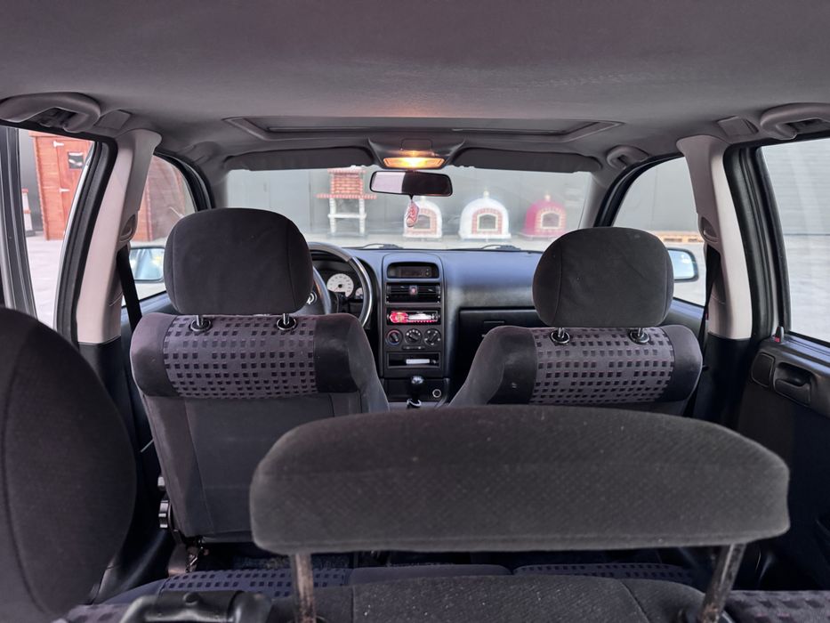 Opel Astra Caravan — fotografia 8