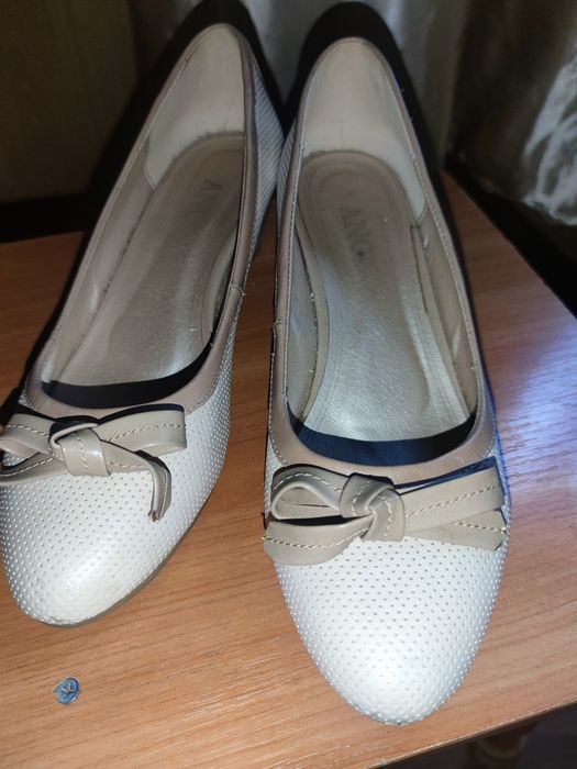 Туфлі жіночі літні.