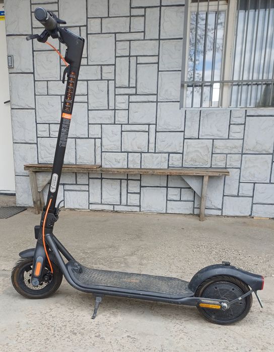 Електросамокат Segway eKickScooter Ninebot F2 2023