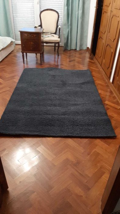 Tapetes vários para quarto