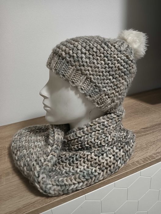 Conjunto Gorro + Gola Cinza e Bege – Inverno