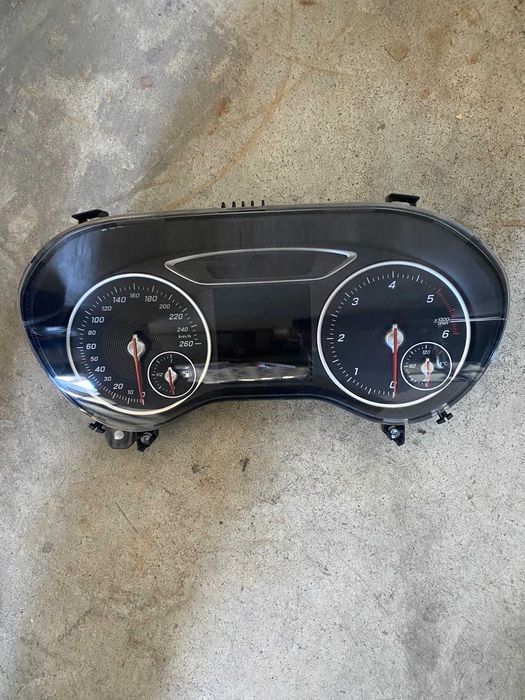 MERCEDES B W246 PAINEL DE INSTRUMENTOS A246.900.2216