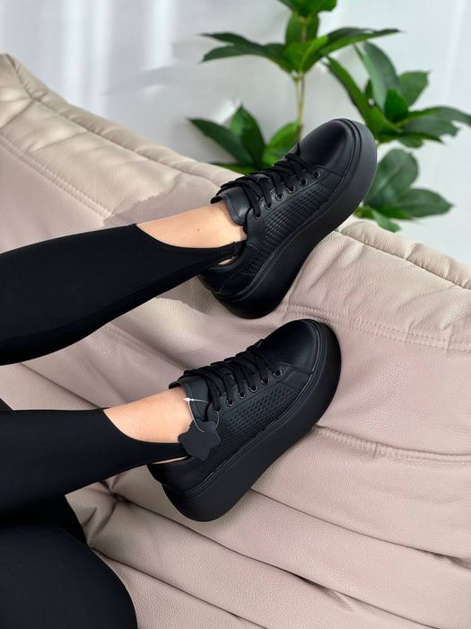 Кросівки натуральна шкіра