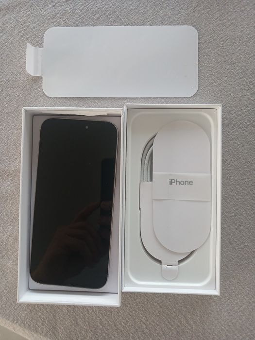 Iphone 16 pro max 1tb miejsca nie używany