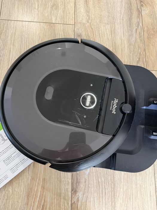 Робот пилосос iRobot Roomba i7+
