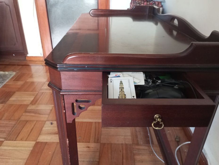 Papeleira estilo inglês