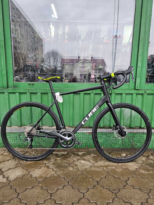 Новий Cube Attain Race