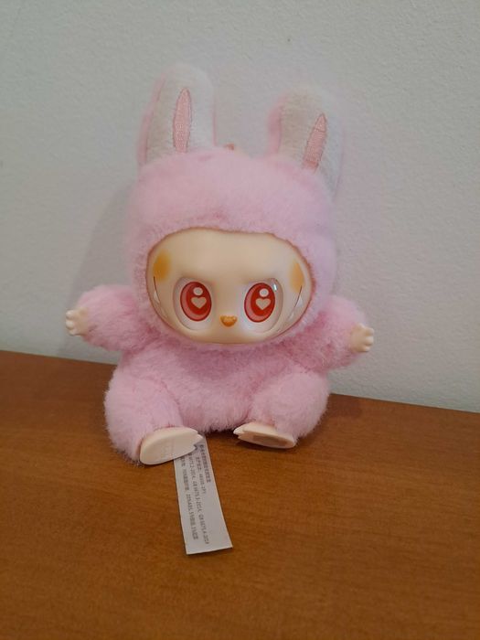 Labubu peluche (réplica)