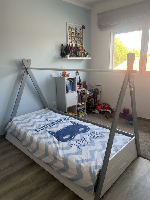 Cama  Montessori + Colchão + Cómoda + Edredon + 3 Capas de Edredon