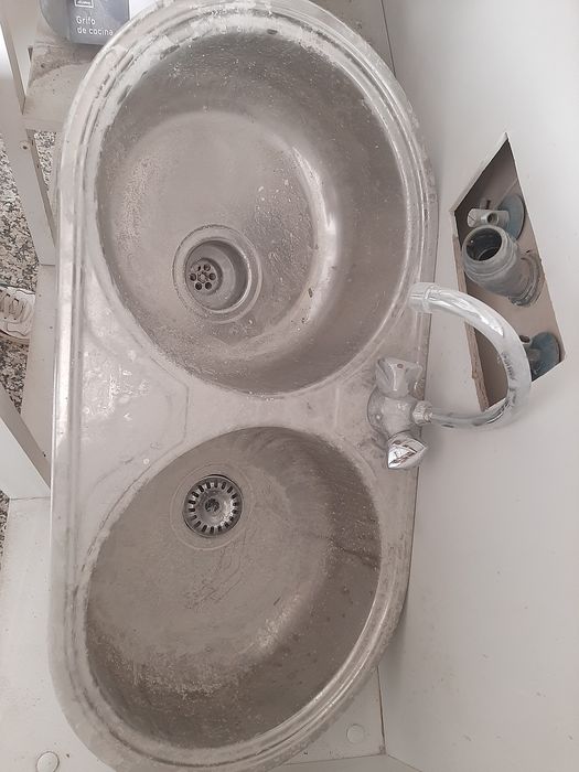 Lava loiça aço inoxidável + torneira + sifão