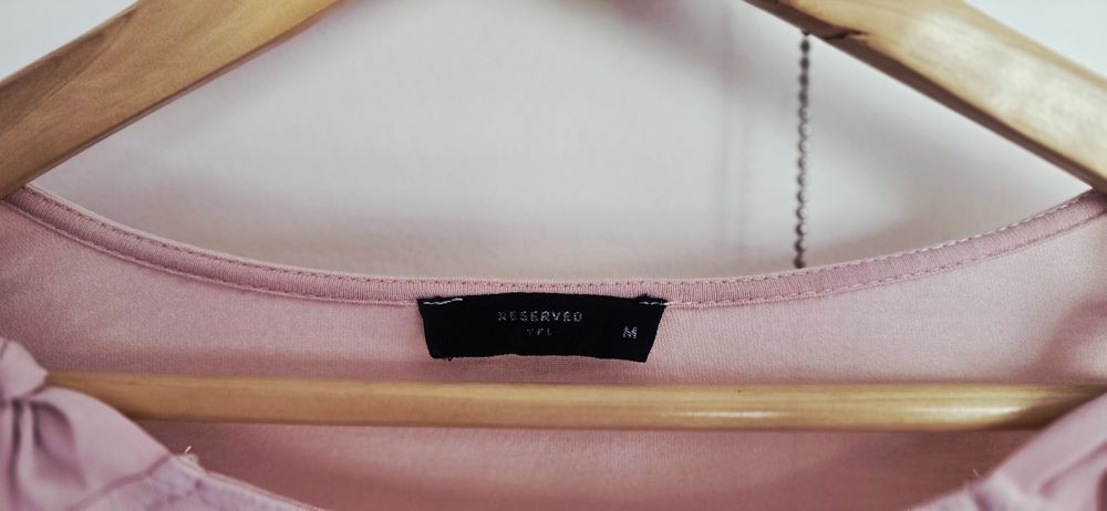 Bluzka z baskinka M Reserved