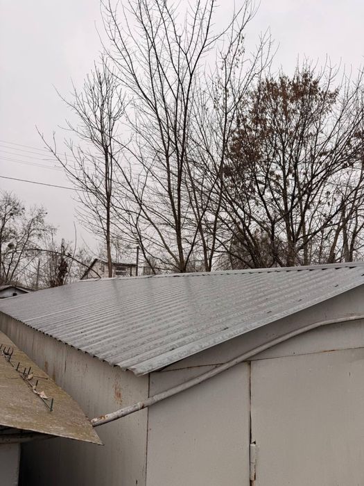 Продам гараж металевий