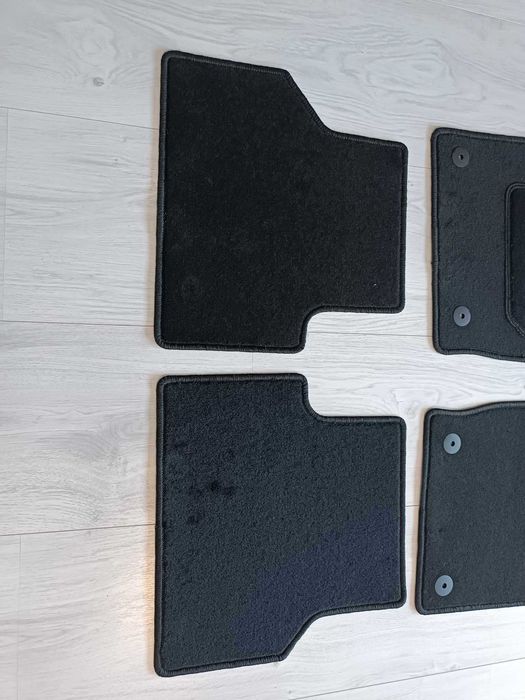 Dywaniki Welurowe Audi Q3   Rok 11-18 Dopasowane STOPERY