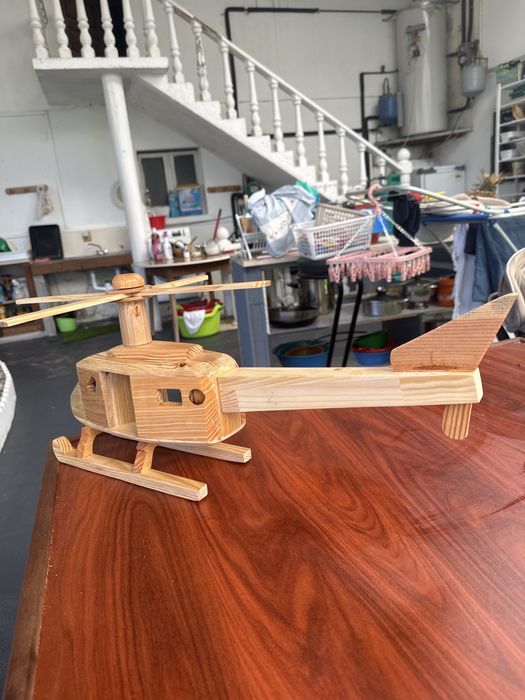 Helicóptero artesanal