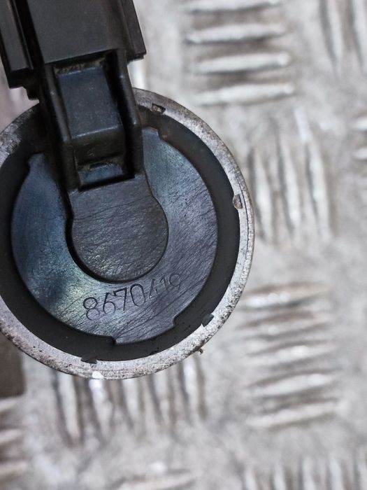 Volvo V40 1.8 16V silniczek krokowy