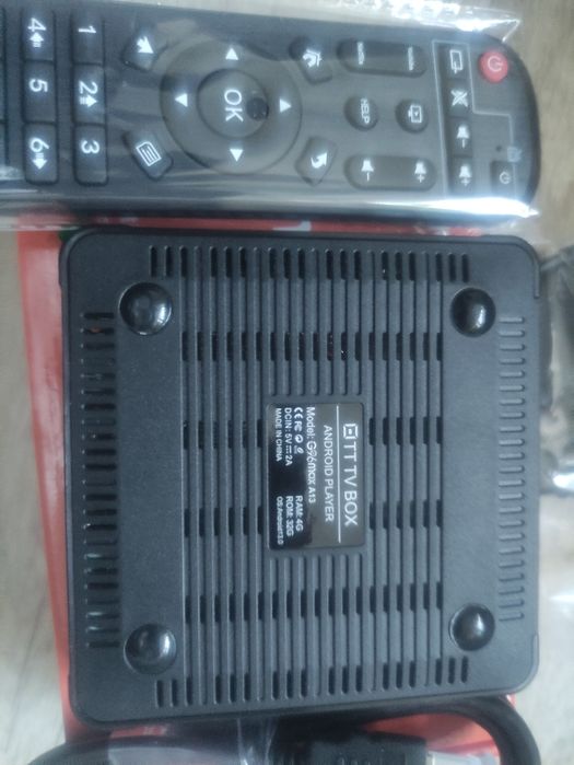 Тв бокс 4/32 новый