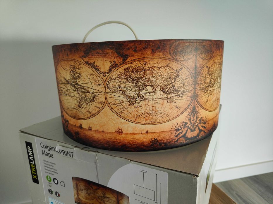 Candeeiro Mapa Mundo