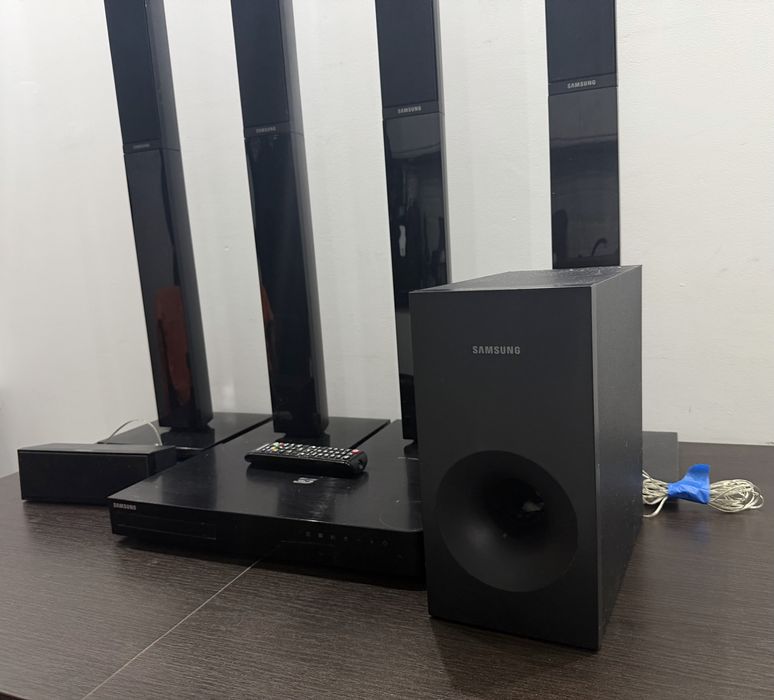 Kino domowe Samsung HT-J4550 5.1