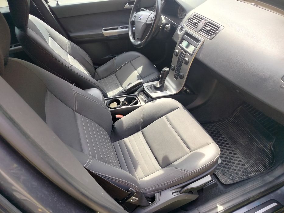 Volvo V50 rok 2004