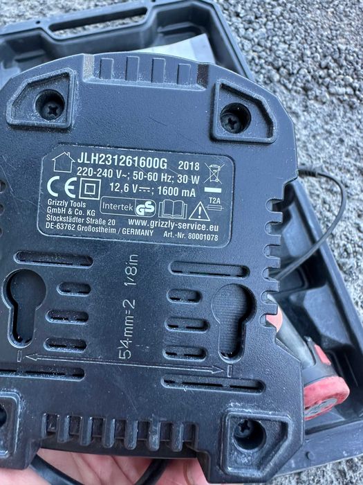Ładowarka + bateria i walizka Parkside PBSA 12B1