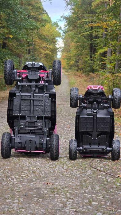 Buggy CAN-AM Maverick DELUXE + POMPOWANE KOŁA 4x200W 24V20Ah Różowy