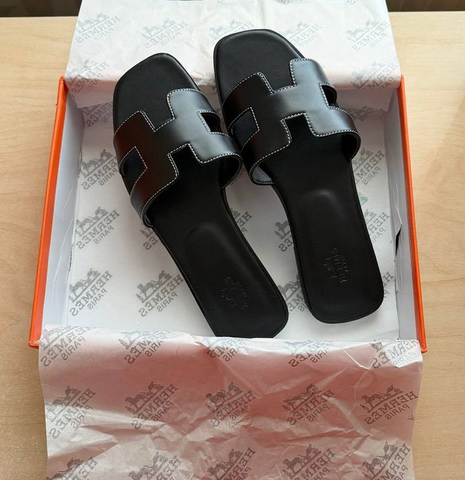 Шльопанці Hermès