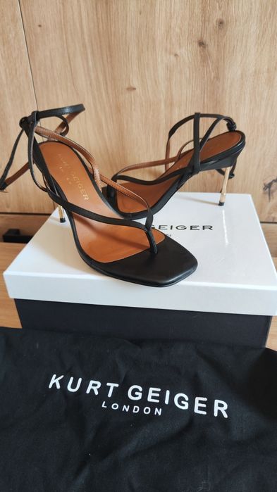 Buty na obcasie Kurt Geiger