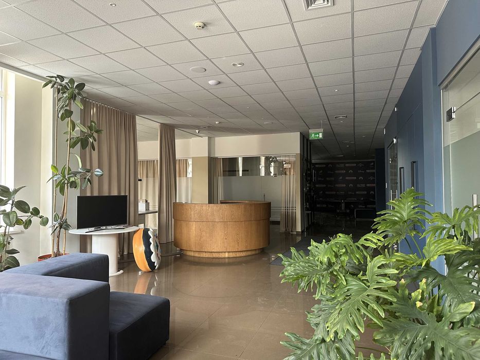 Оренда Офісу 700 м2, в БЦ Геліос, метро Берестейська, генератор