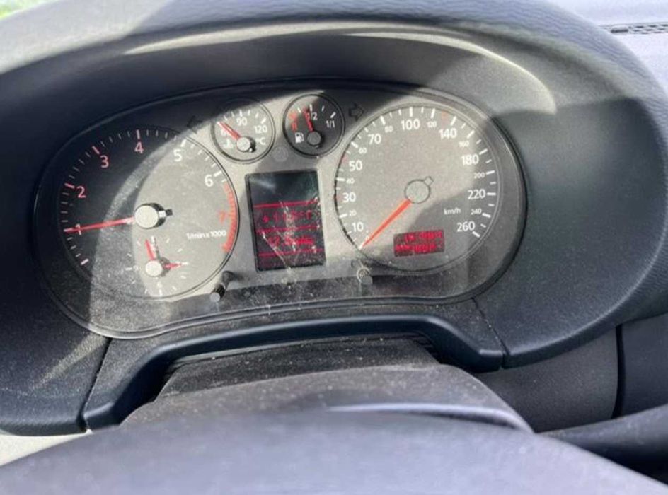 Audi 1.6 MPI Benzyna - 1998  Climatronic, Szyberdach