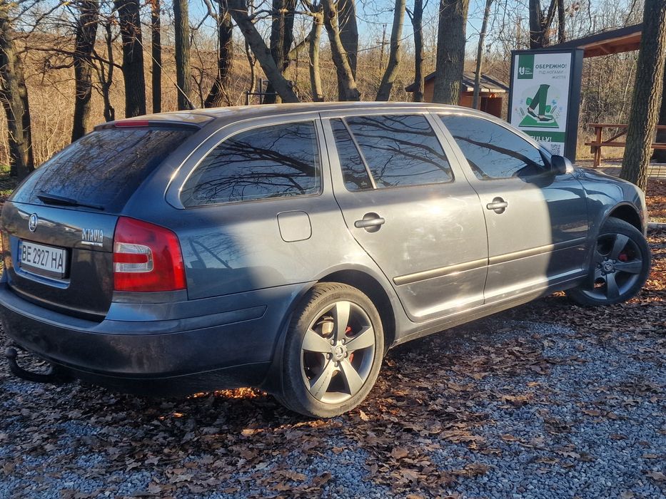 Skoda A5 1.6 FSI elegance