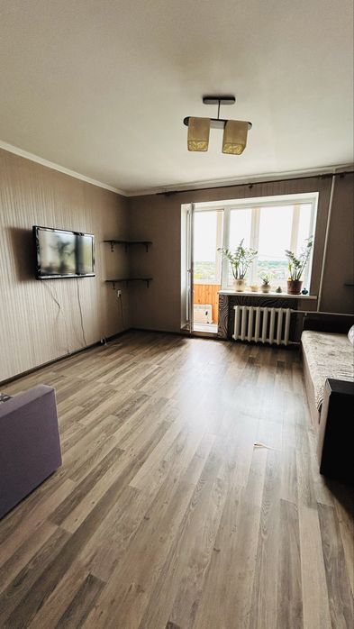 Продаж 3-х кімнатної квартири на Крошні вул.Покровська