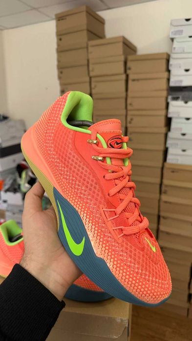 Nike S.T. Flare "Wild Mango" [US 12 | 30 cm] - NEW