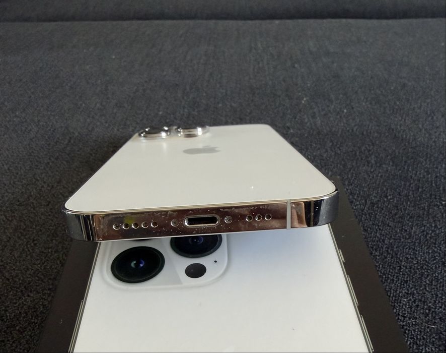Продаю Iphone 13 pro