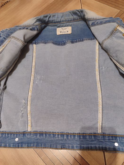 Продам джинсовку жіночу!