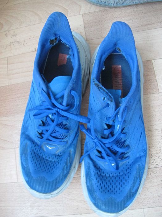 кросовки HOKA One