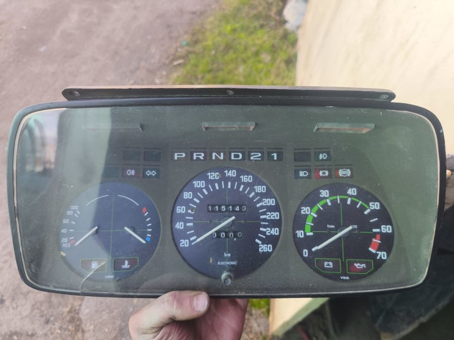 Панель приладів приборка bmw e 23 e 24