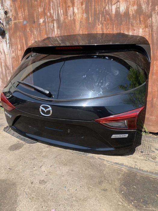 кришка багажника мазда (mazda) 3
