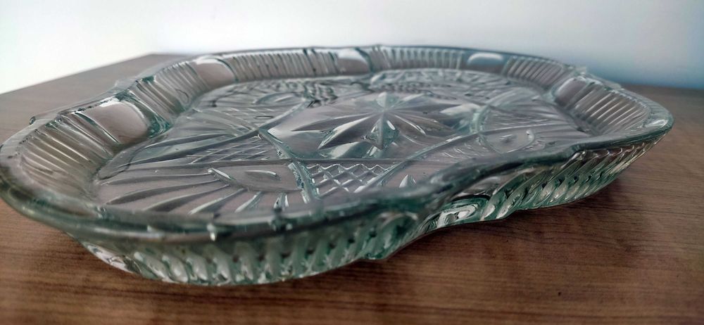 Patera płaska szklana ozdobny szlif stara vintage