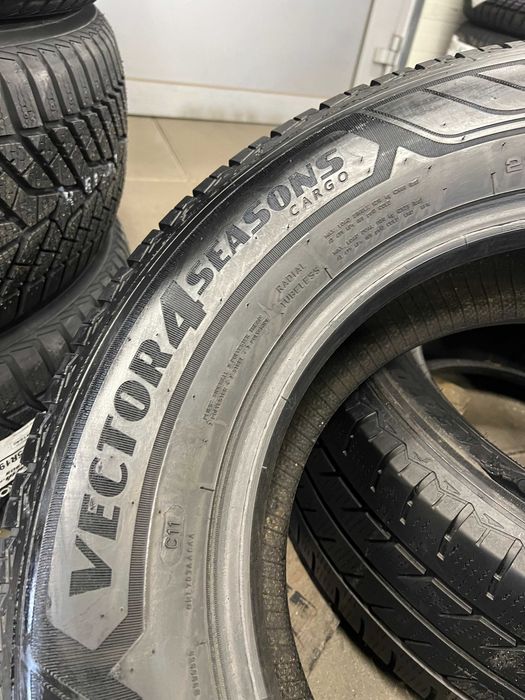 Opony wielosezonowe 235/65/R16C Goodyear Vector 4Seasons Cargo - 2 szt
