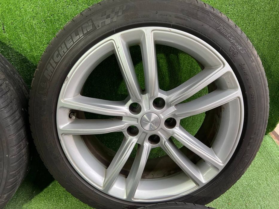 Комплект коліс Tesla Model S диски з шинами 4 шт оригінал
