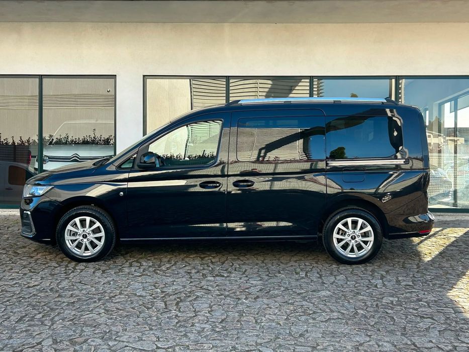 Ford Tourneo Connect Grand 2.0 TDCi Titanium