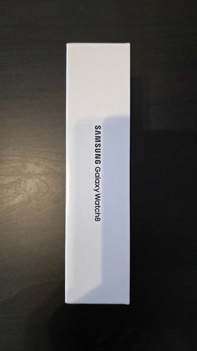 Samsung Galaxy Watch8 Srebrny (Bluetooth, 40mm), nowy, nieodpakowany
