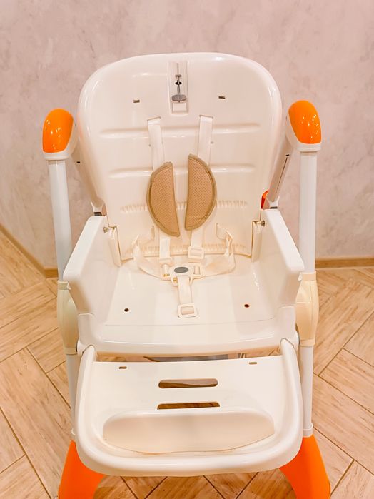 Стільчик для годування