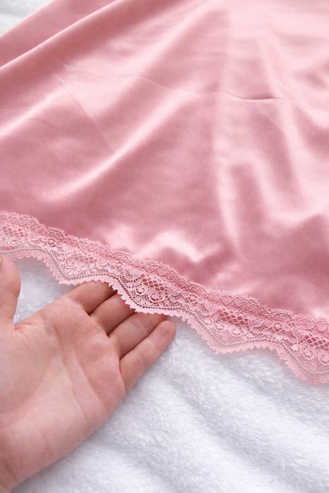 Koszulka nocna różowa koronkowa błyszcząca satynowa M