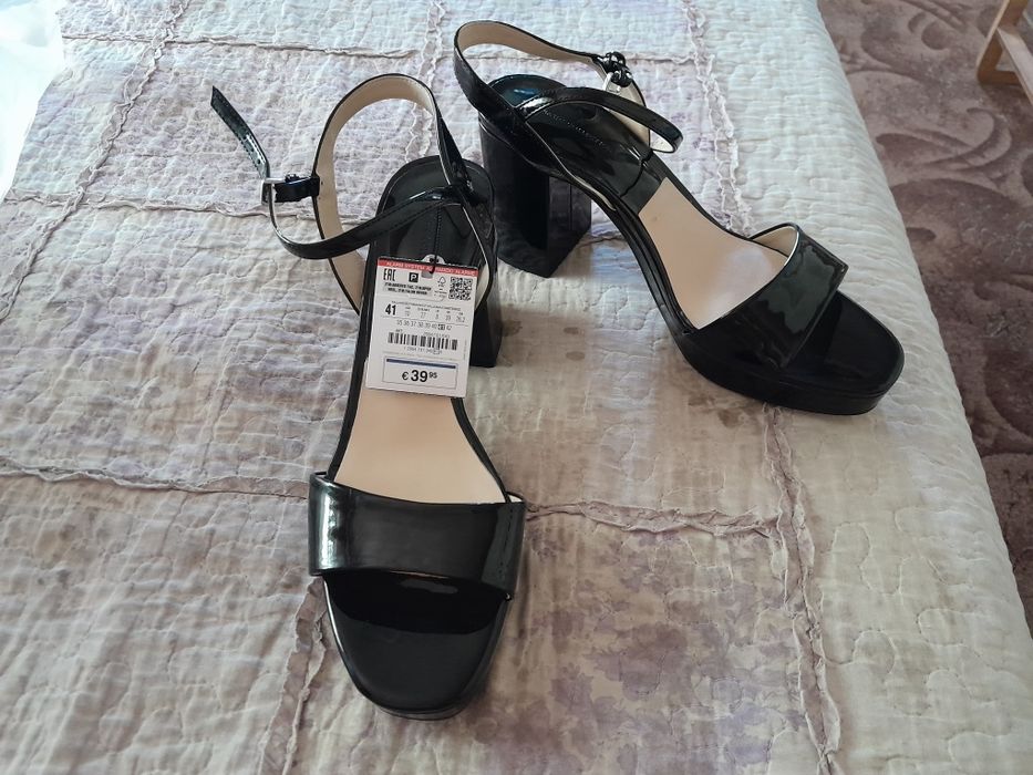 Стильні босоніжки, жіночі