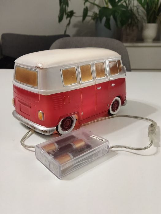 Lampka nocna Volkswagen Bus T1 Ogórek transporter Markslojd Sweden Nostalgi VW T1 Lampa stołowa unikat retro vintage classic cult bullik